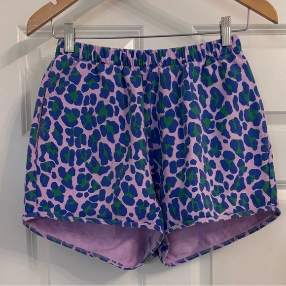 Clare V Jag Print Sweatshort - Picture 3 of 7